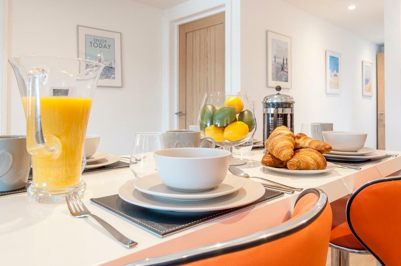 Pure B - Exceptional Views Of Tamar & Royal William Yard With Free Parking & Wifi Apartment Plymouth Exterior photo